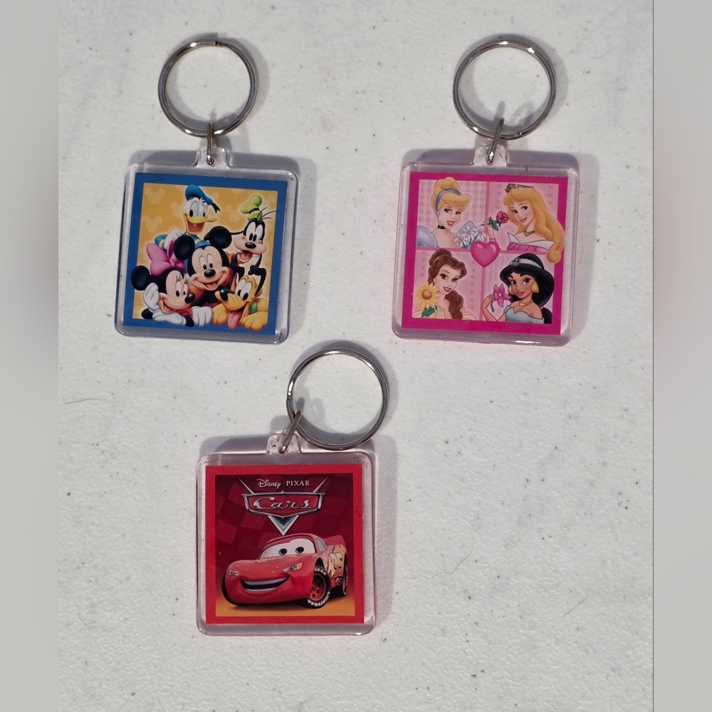 Disney Keychain Set Of Cars, Fab 5, And Princesses